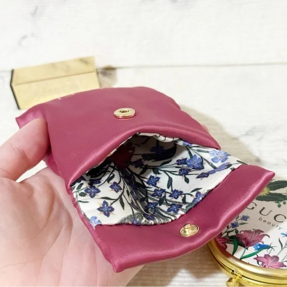 Gucci Beauty Flora Compact Mirror Antique Floral Design with Burgundy Snap Pouch - Picture 10 of 15
